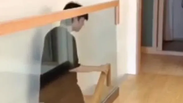 Mi hermosa madrastra se folló a escondidas a la puta madrastra de enormes pechos