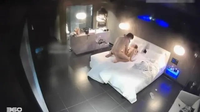 喜欢舔逼逼的男孩
