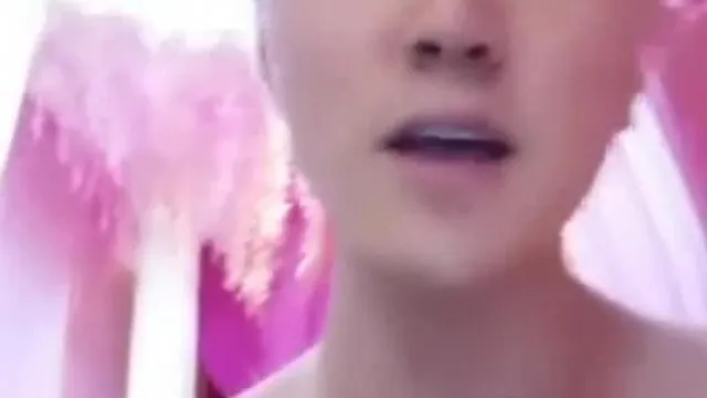 美少妇约炮靠小姐吃饭的小白脸鸡头到情趣酒店开房啪啪