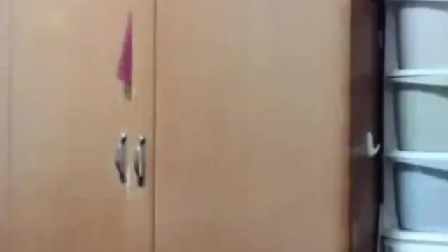 A, B, C, моя фамилия Дин~ Моя грудь нежная, белая и прозрачная~ Ты умеешь нажимать посередине~