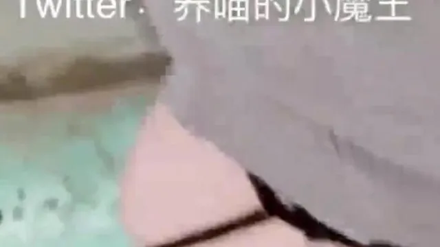 駐車場にセックスコーナー～ドゥドゥがかゆいからどうしよう?パンツを脱いでその場でセックス開始!!