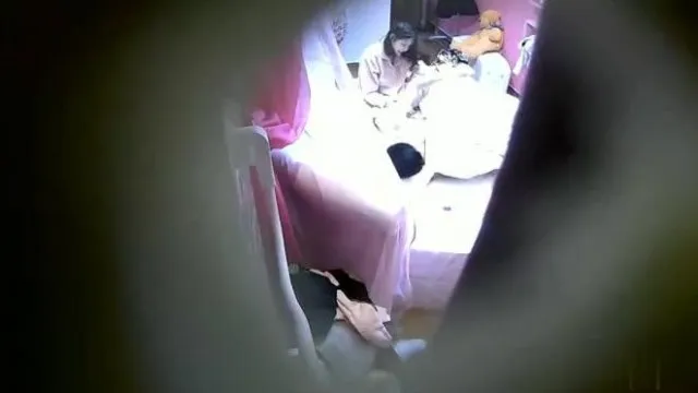 [Fotografía oculta del hotel] Novia tetona y su novio se registran en secreto en una habitación ~ y finalmente bailan un vals sexual en la cama ~