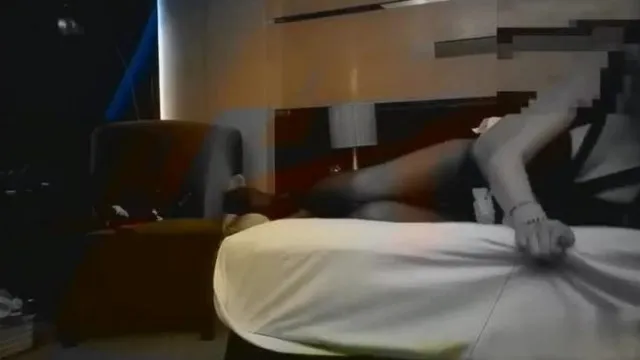 La hermosa Liu Xili de grandes pechos es follada de varias maneras ~~ ¡El famoso producto de Guangdong no es papilla, sino un hombre que sabe follar mujeres!