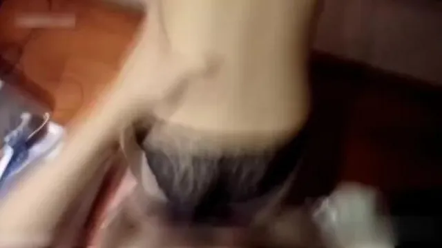 酒吧认识的女孩带回去狂干 1
