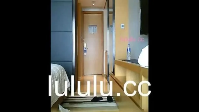[不能只有我看到!!]本土小汤唯的诱惑 在特别订做制服来服侍 高挑美身材没男人能抵挡的了