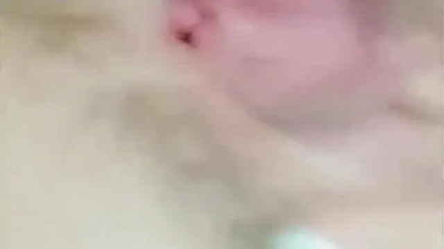 不良份子嫩穴 (?益?) 气质妹妹愿做你的小小宠物  快使用大师宝贝球！！！ 快啊听见没？  你耳聋啊？