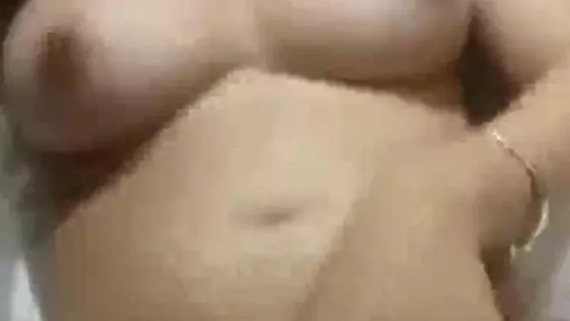 ¡¡Una nueva tira desnuda que ha sido popular recientemente!! ¡¡La linda chica usó el video de su cuerpo fresco y tierno como garantía (6)