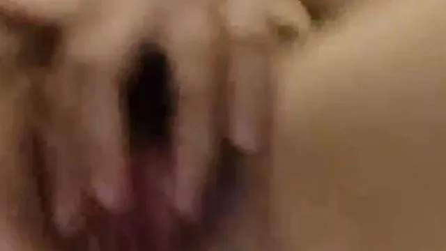 最近很夯的新裸条!! 正妹用鲜嫩桐体视频做抵押!!(5)