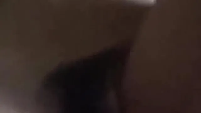 身材很好的学生妹选择翘课打炮 自己却被干哭了