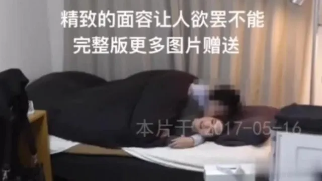 如绵羊般的女孩叫的超好听! 配合着一进一出不停嗯嗯啊啊~
