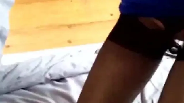 软萌小空姐下面无毛逼看起来好绵密
