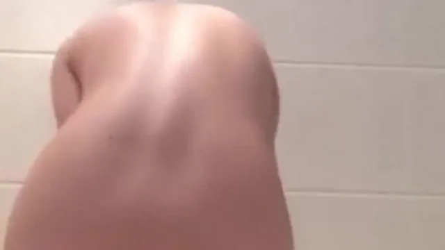 Les enfants mignons d’aujourd’hui sont tellement ouverts d’esprit. La vidéo d’une autre collégienne avec un internaute a été divulguée.
