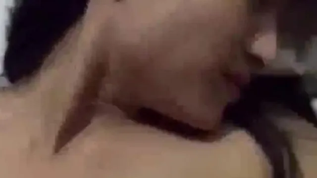 气质妹子在镜头前面露癡态好害羞…说不要拍还是爽到喊受不了！