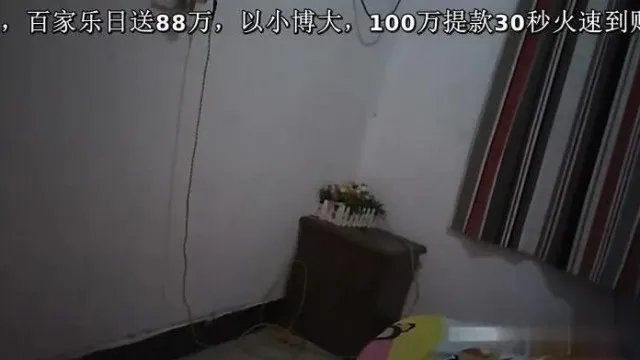 La sœur cadette a dit qu'elle avait été une prostituée à Hong Kong et qu'elle semblait vouloir avoir une bonne discussion entre elles.