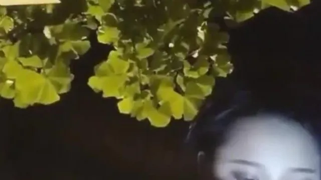 情侣打砲万人看：「那边有人，我们换一边。」