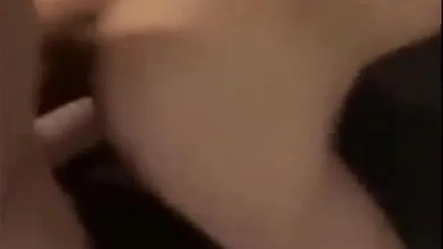 CCR性爱影片流出?!性感脱衣勾引洋男友~口穴并用强行征服~