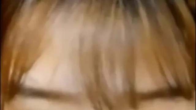 [精选直播!]淫蕩主播阴户大开! 找人来肏还对镜头不断特写鲜鲍