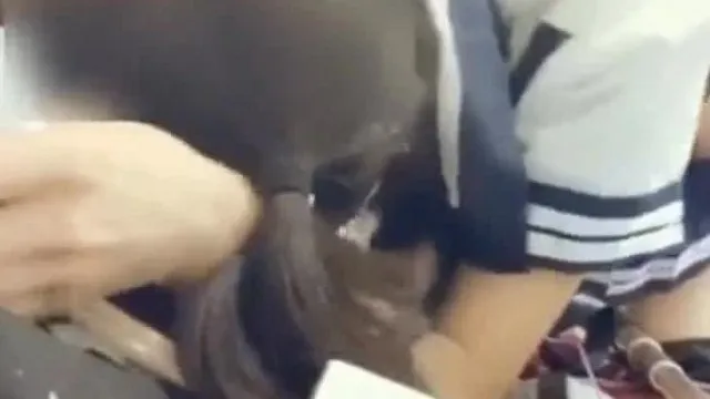 超颜值嫩模王X莹~和土豪啪啪视频流出!!被操到受不了直喊?拜託你放过我!?