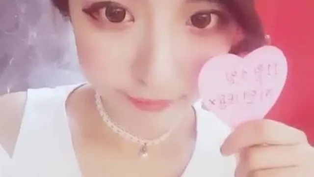 [韩流来袭] 女神级主播~美乳正妹一颦一笑让人欲罢不能 (15)