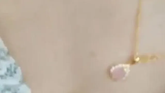 母女齐心一起啪啪~大自然是我们最棒的性爱温床~