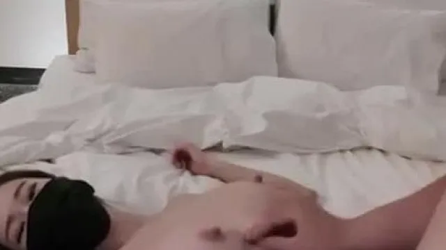 [韩国] 好好享受这场性爱~不准看聊天室!!