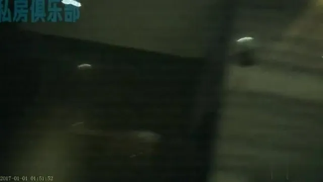 在困难的情况下，都要把艺校小杨幂影片一举一动全纪录