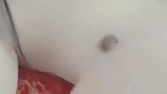 La jeune femme habituellement douce et vertueuse a en fait invité son beau-frère à faire l'amour~ Le bus a 30 minutes de retard, veuillez patienter un instant si vous souhaitez monter dans le bus~