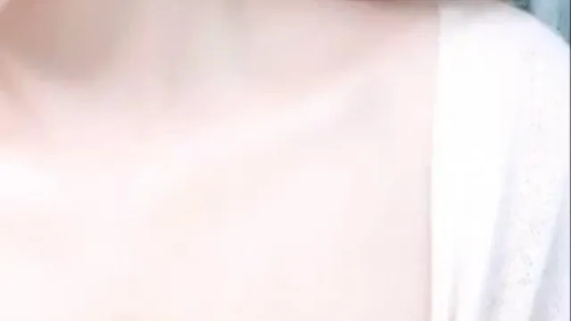 校花级美女主播颜熙~首次直播就美乳放送~从刚开始的遮遮掩掩~到后来的大放露出~吸引乾爹疯狂抖内~