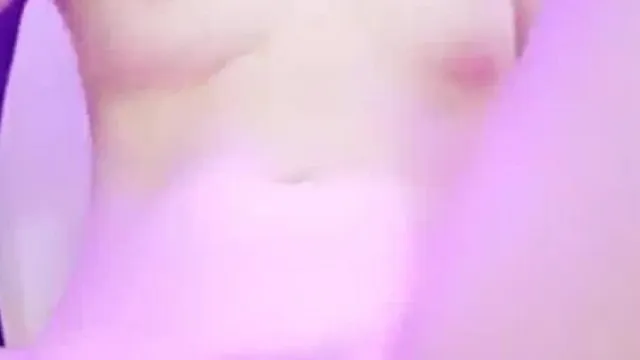 Âncora de beleza temperamental de cabelos curtos ~ completamente nua e posando, quebrando a buceta e se masturbando ~ tentando o seu melhor para mostrar vários talentos ~