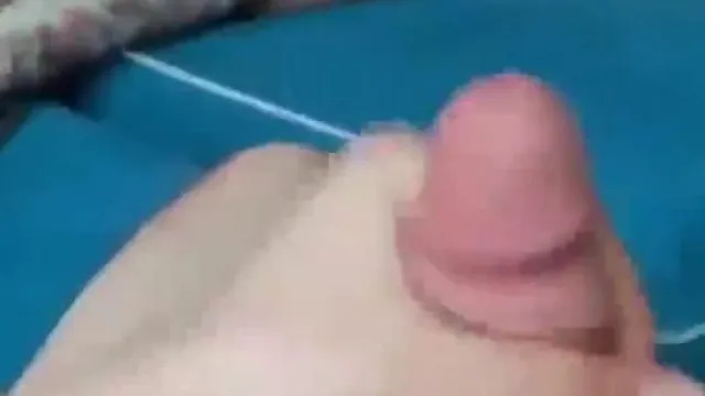 Mi novia está siendo follada por mi hermano ~ Me estoy masturbando solo ~ Mi novia le pide ayuda a su novio de vez en cuando en QQ