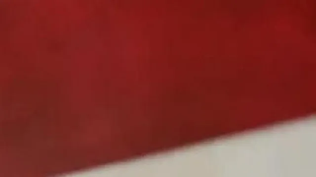 骚气墨镜妹子户外厕所自慰秀 脱掉裙子逼逼塞着跳蛋拉扯露奶自摸 很是诱惑喜欢不要错过