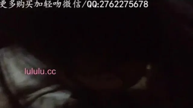 总是喜欢骑在我上面的女孩 真拿她没办法