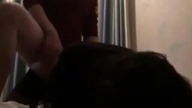 这么开放？人气直播主8部啪啪啪影片网路流传...大玩3人床战：每片男主角都不同5