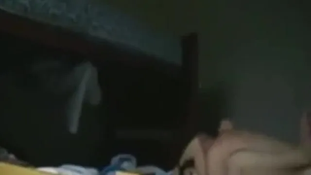 [好想淫韩国!]20出头女孩在异乡读大学，势必成为被老外带回房内享用的嫩肉