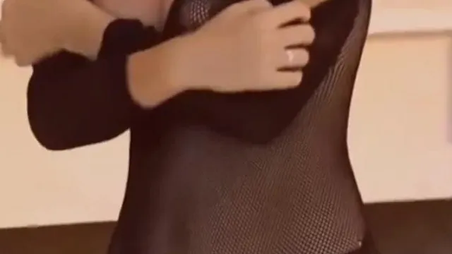[欧美] 欧洲正妹女优 长相激似川普女儿伊凡卡"
