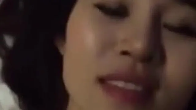 人妻爱3P~背着老公偷偷来~