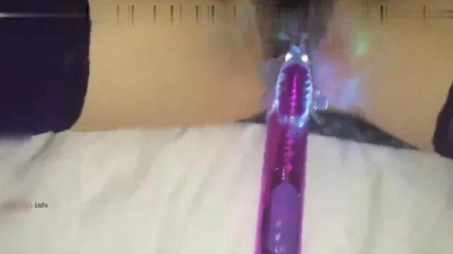 Parte 2 de la serie True Rape: concerté una cita en WeChat con una belleza sexy que conducía un auto Honda para salir a cenar. Aproveché la oportunidad para drogarla y la llevé al hotel para tener sexo con mis amigos y jugar. varias maneras.