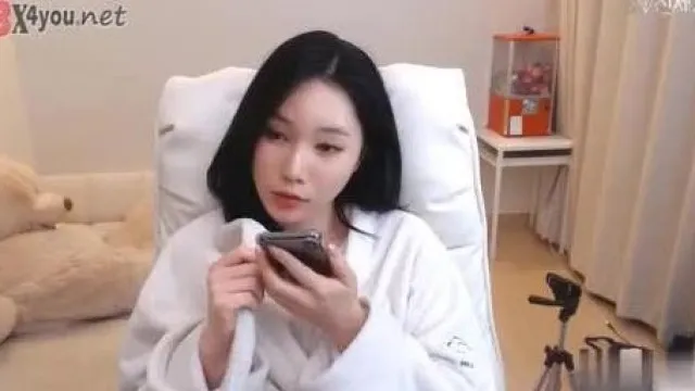 [韩国] 老练主播~一个人就能营造出被操爆的景象!!金鸡奖得主就是你!!