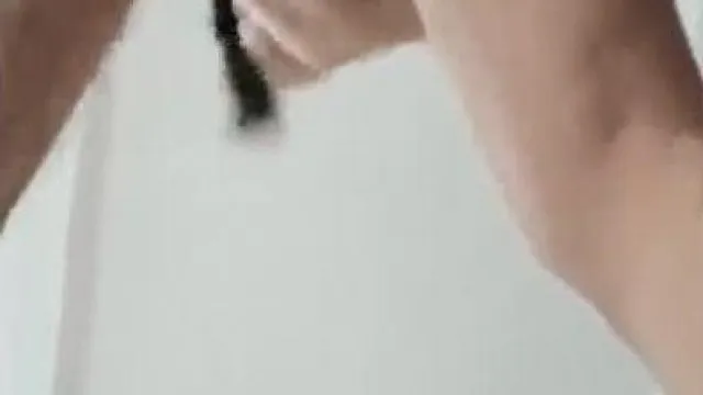 广师大白嫩豪乳师妹许X珊周末休息到洋外教宿舍献逼洋屌草得她好爽