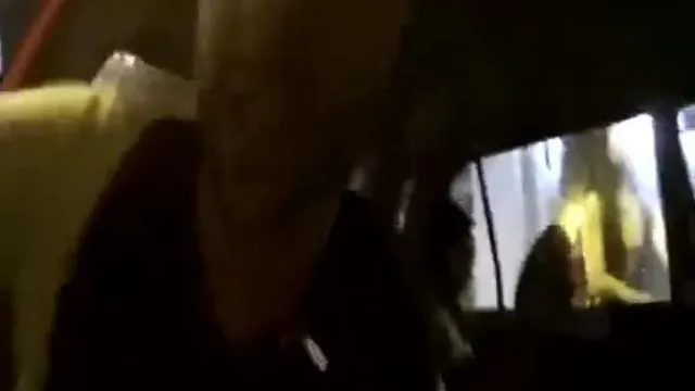 两外国男在中国把妹子！带回小旅馆！