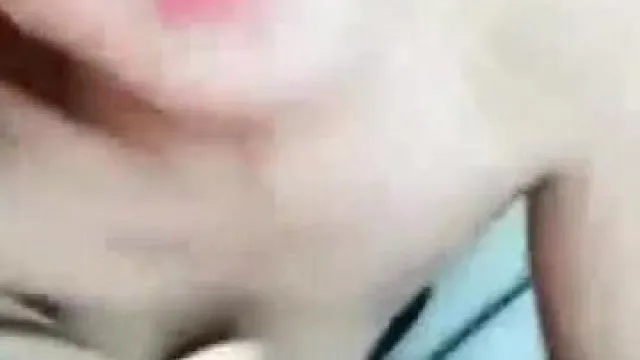 妹子户外车震非常淫荡猛吃鸡鸡再大力猛操