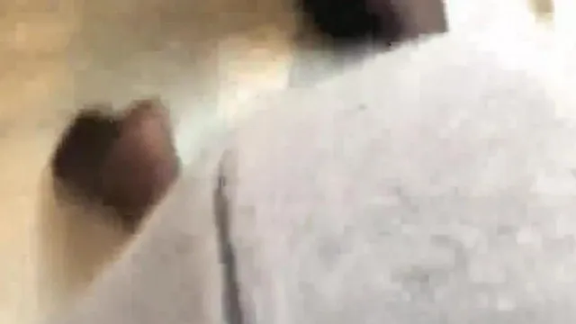 Prenez rendez-vous avec une superbe écolière avec de gros seins, des bas noirs, de longues jambes, un footjob, une branlette espagnole, une pipe, du sexe et toutes sortes de divertissements
