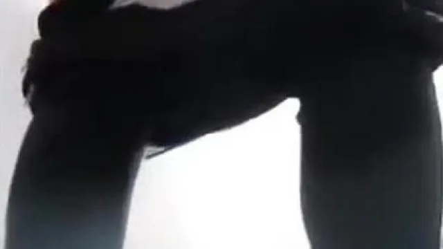 最新流出商场公共坐便完美位置TP一波接一波美眉方便来大姨妈的美眉长的真漂亮人美动作都那么迷人