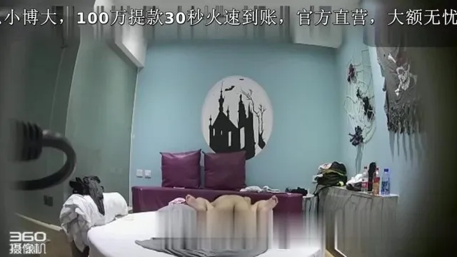 主题酒店偷拍四眼男和女友开房