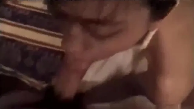 吃完宵夜和离异的女同事去酒店开房