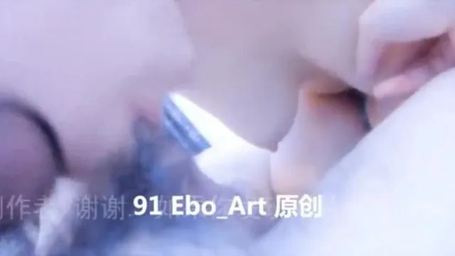 LHGG 約炮大奶人妻，口活好，更多原創看下面
