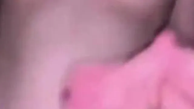 ¿Sabe tu marido que lo estás vendiendo? ¡Saber! ¡Él me envió aquí!