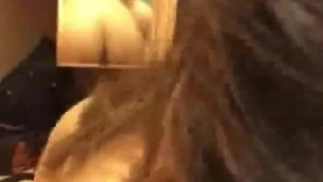 镜子前的露脸骚货