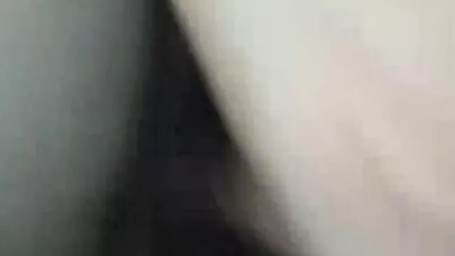 小骚货说要找颜值单男一起3P