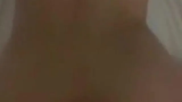 Fazendo sexo com minha namorada e perguntando se ela quer fazer um ménage à trois